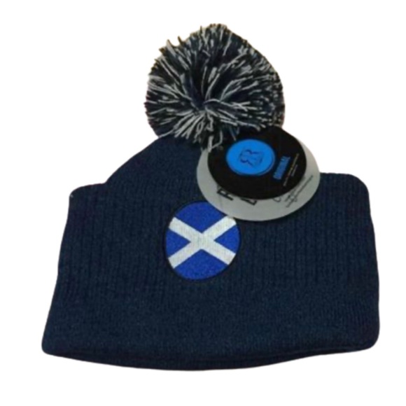 Winter Hat Robin Ruth Original Pom Pom - Picture 4 of 6